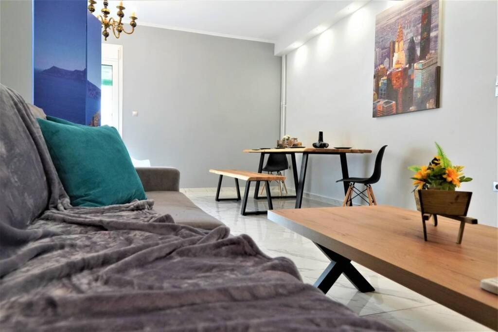 Athens Central 3Bd Apartment Next To Metro Luxury Buitenkant foto