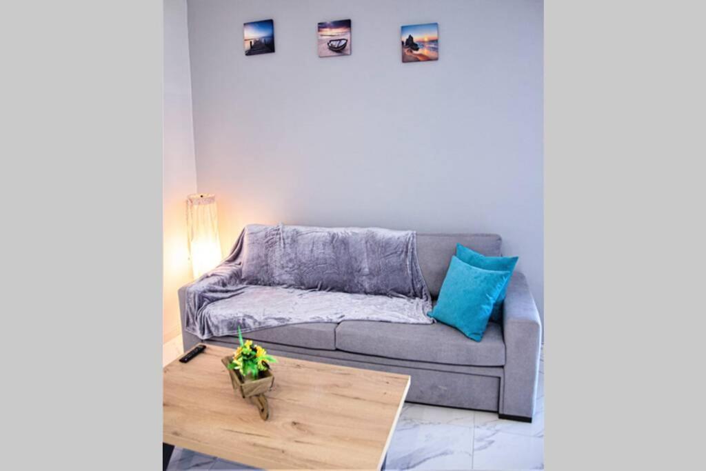 Athens Central 3Bd Apartment Next To Metro Luxury Buitenkant foto
